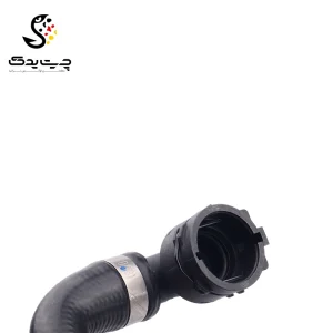 شلنگ بالای رادیاتور بی ام دبلیو 130i