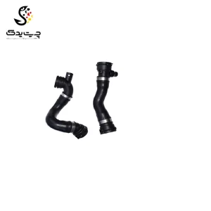 شلنگ بالای رادیاتور بی ام دبلیو 330i (اتاق وسط)