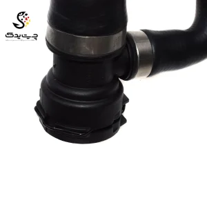شلنگ بالای رادیاتور بی ام دبلیو 525i (اتاق قدیم)