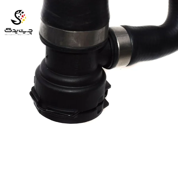 شلنگ بالای رادیاتور بی ام دبلیو 525i (اتاق قدیم)